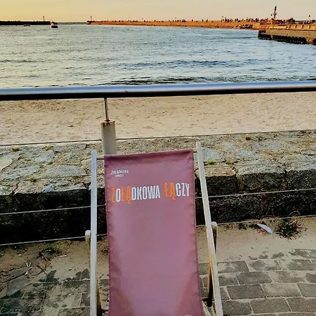 公寓 Wakacyjny Ines -ustka-na Wydmie,samodzielne Zameldowanie,garaz Do Dyspozycji Gosci