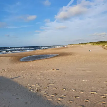 Wakacyjny Ines -ustka-na Wydmie,samodzielne Zameldowanie,garaz Do Dyspozycji Gosci 乌斯特卡