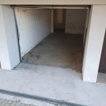 Apartment Wakacyjny Ines -ustka-na Wydmie,samodzielne Zameldowanie,garaz Do Dyspozycji Gosci Ustka