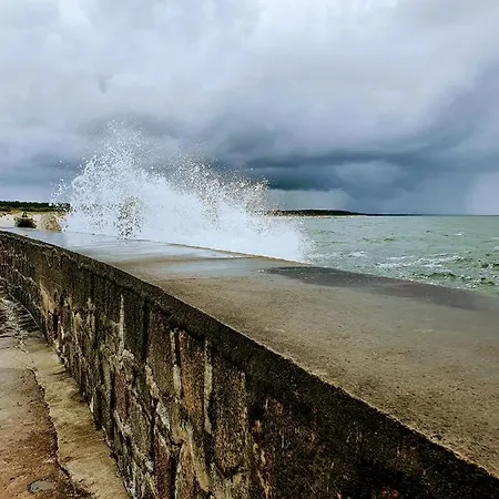 Wakacyjny Ines -ustka-na Wydmie,samodzielne Zameldowanie,garaz Do Dyspozycji Gosci 公寓 *