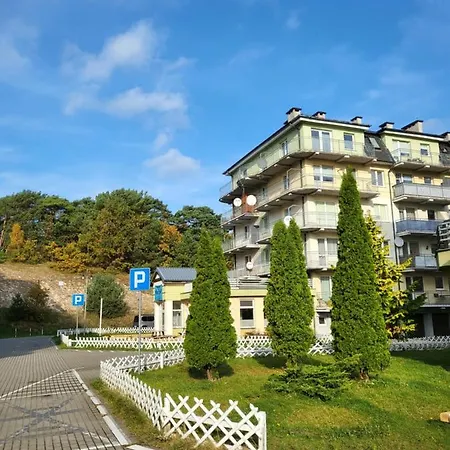 Wakacyjny Ines -ustka-na Wydmie,samodzielne Zameldowanie,garaz Do Dyspozycji Gosci 公寓 乌斯特卡