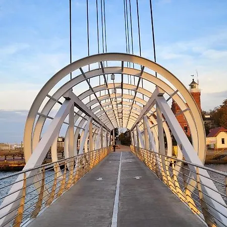 Wakacyjny Ines -ustka-na Wydmie,samodzielne Zameldowanie,garaz Do Dyspozycji Gosci *
